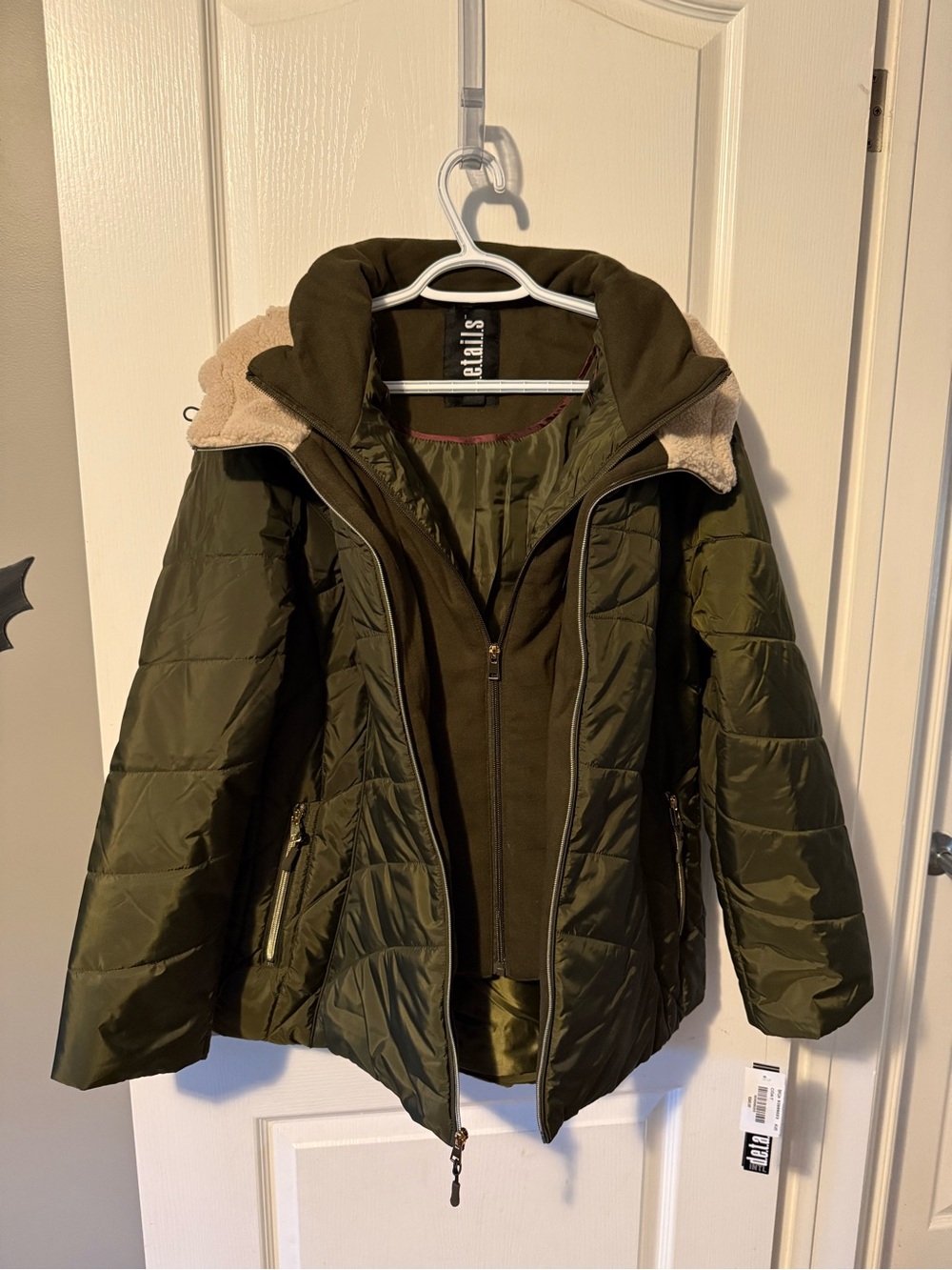 Olive Green Quilted Ski Jacket with Sherpa Trim